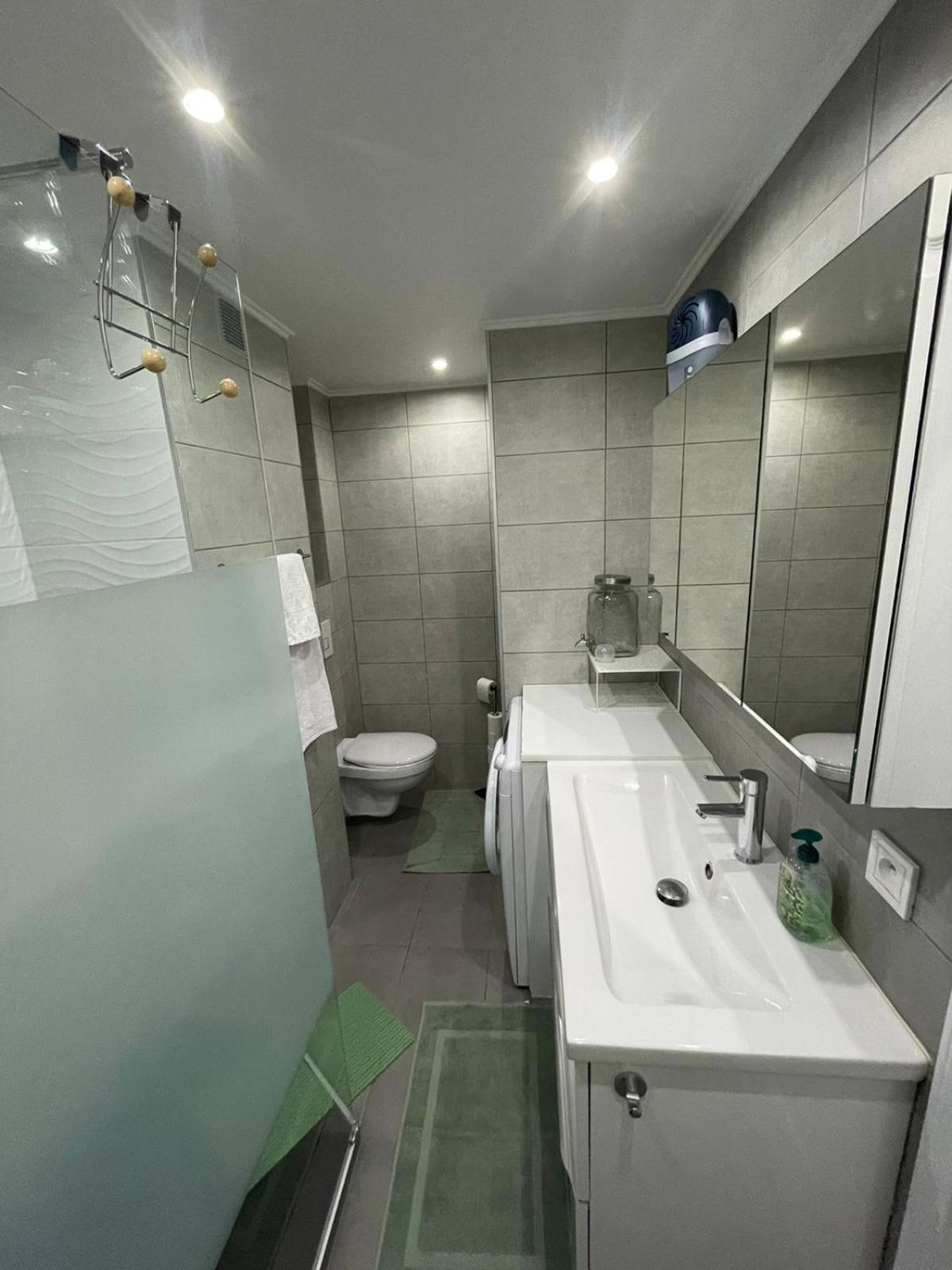 Appartement 50m2 Climatise Proche